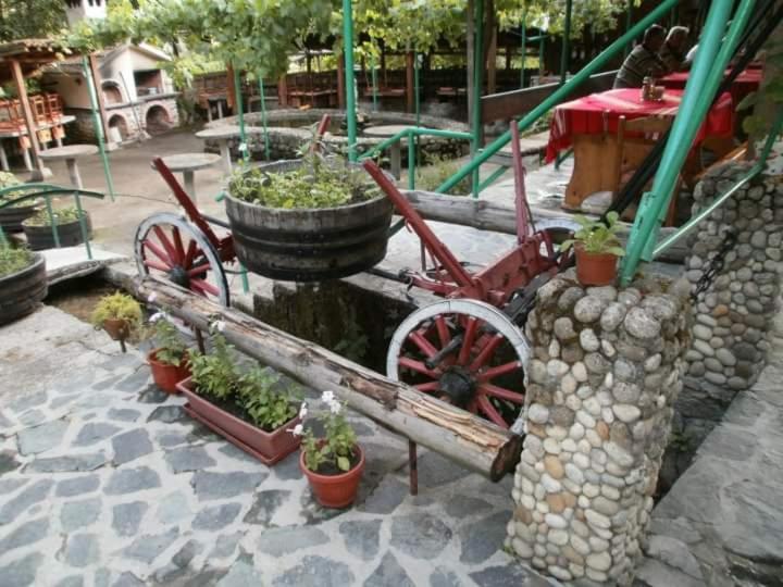 Хотел Механа Воденицата Zlatkov Chiflik Buitenkant foto