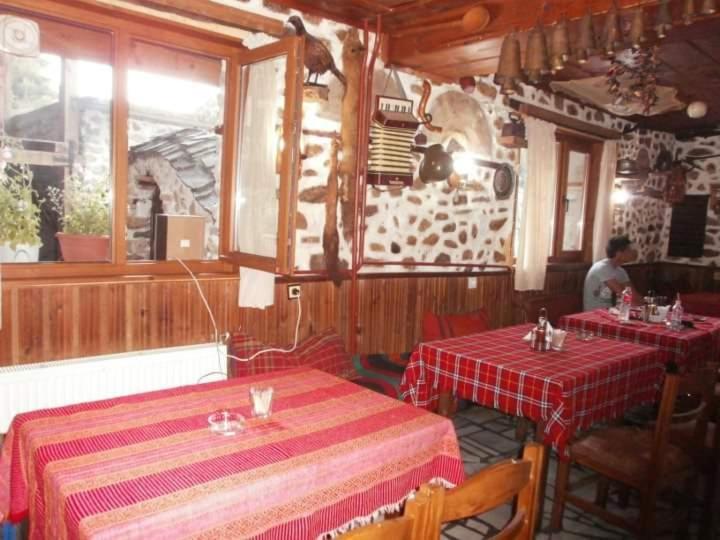 Хотел Механа Воденицата Zlatkov Chiflik Buitenkant foto