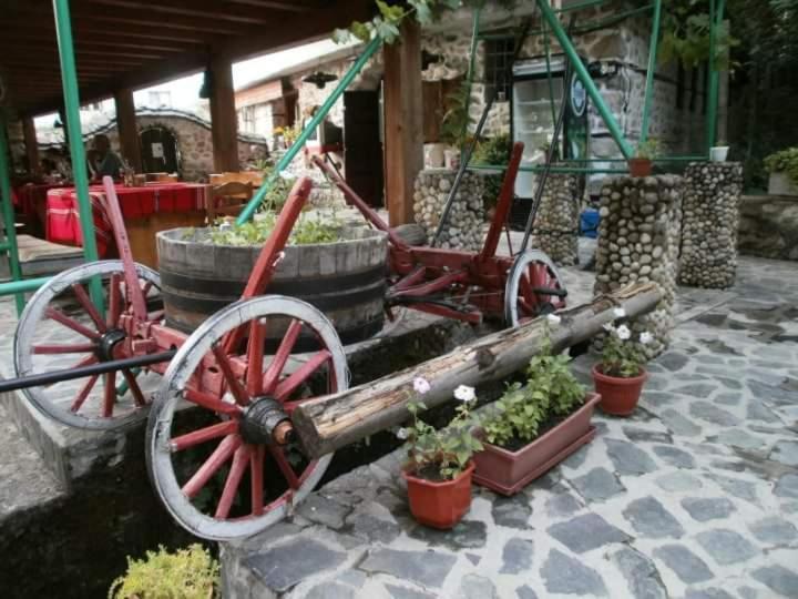 Хотел Механа Воденицата Zlatkov Chiflik Buitenkant foto